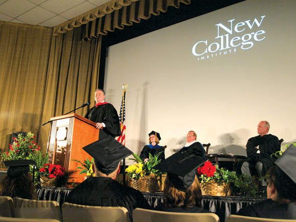 Kaine vows to support NCI